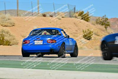 media/Dec-13-2025-Extreme Speed (Sat) [[d129ecb0b9]]/Beginner/Session 2 (Turn 4)/